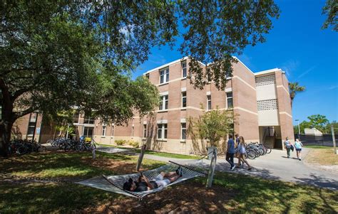 embry riddle aeronautical university housing.